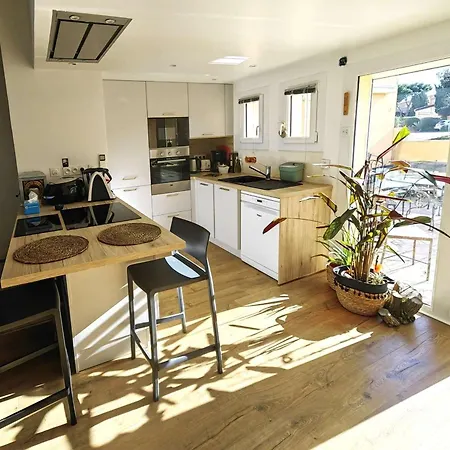 T3 Climatisee Pour 6 Pers Avec Terrasses, A 400m De La - Fr-1-607-186 * Agde